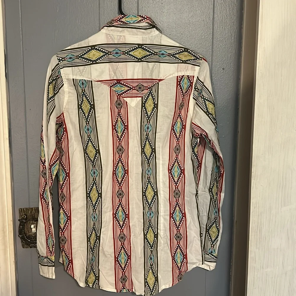Colorful Geometric Patterned Shirt - Picture 2 of 2